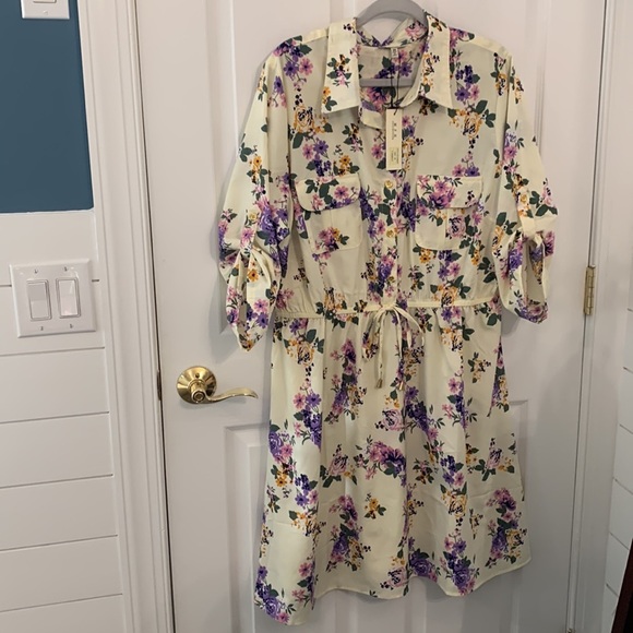 NWT MPH COLLECTION FLORAL DRESS Size 3X (fits more like 2X) - Picture 1 of 7